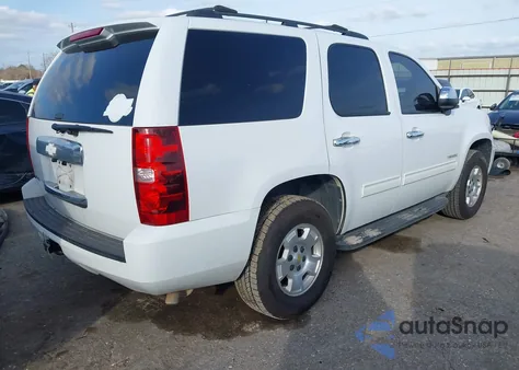 2013 Chevrolet Tahoe Ls z USA, uszkodzony, nr VIN 1GNSCAE05DR282062